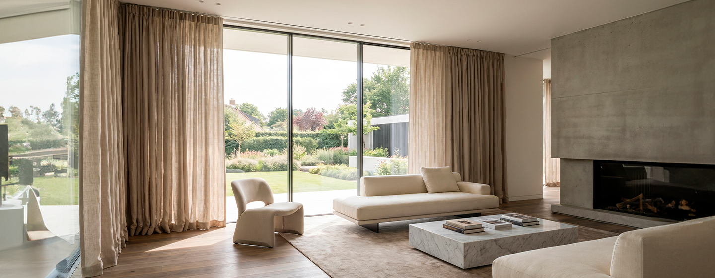 Cortinas e Persianas Sob Medida para Residências de Alto Padrão